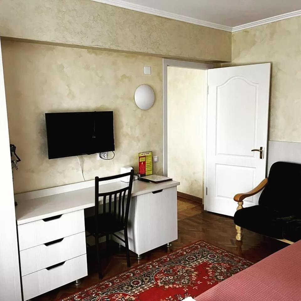 Berkana Hotel Almaty Eksteriør bilde