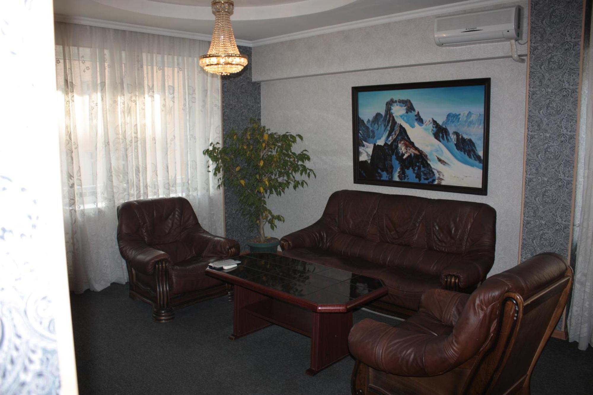 Berkana Hotel Almaty Eksteriør bilde
