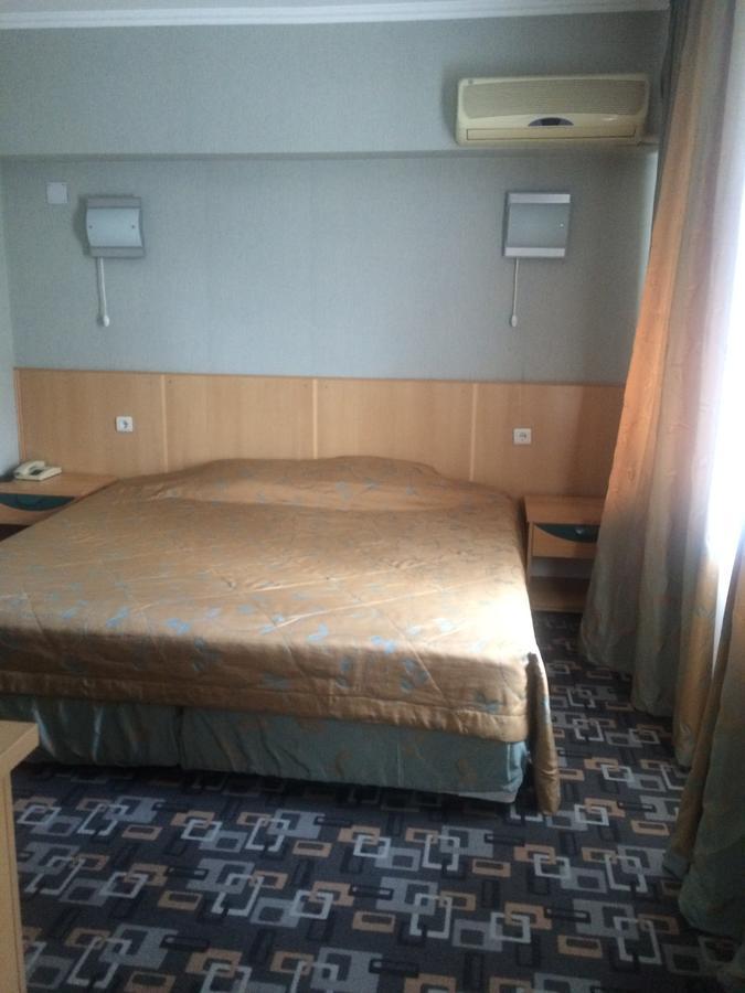 Berkana Hotel Almaty Eksteriør bilde