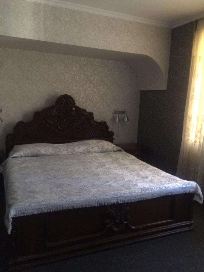 Berkana Hotel Almaty Eksteriør bilde
